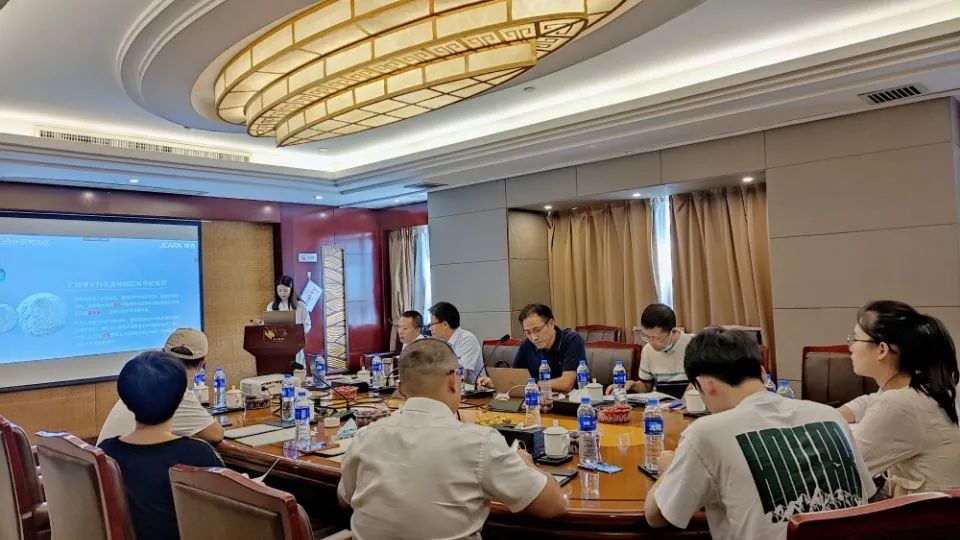 高性能膏状瓷砖背胶制备关键技术及应用科技成果评审会